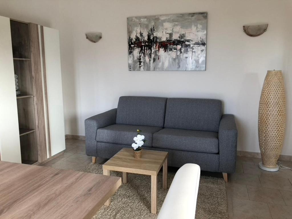 Appartement Rez De Villa LʼÎle-Rousse 外观 照片